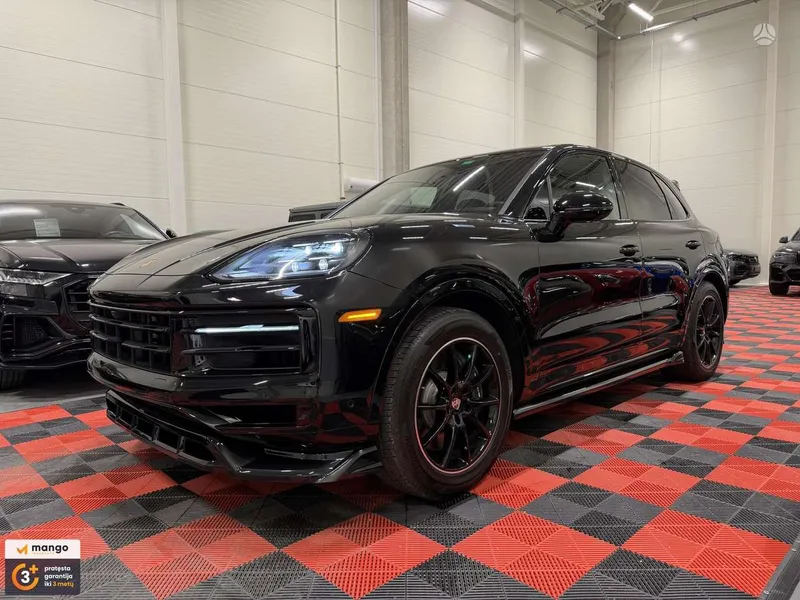Porsche Cayenne - 1