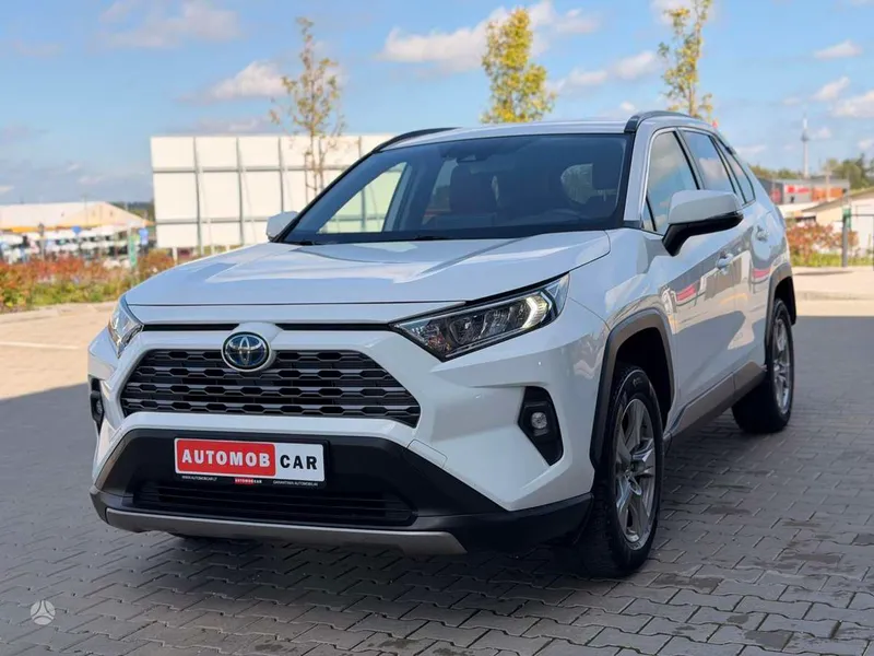 Toyota RAV4 - 1