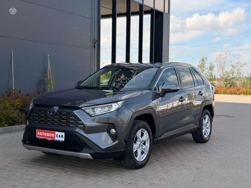 Toyota RAV4 - 1