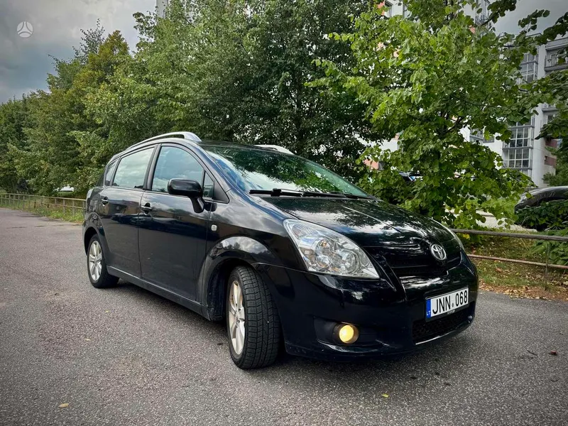 Toyota Corolla Verso - 1