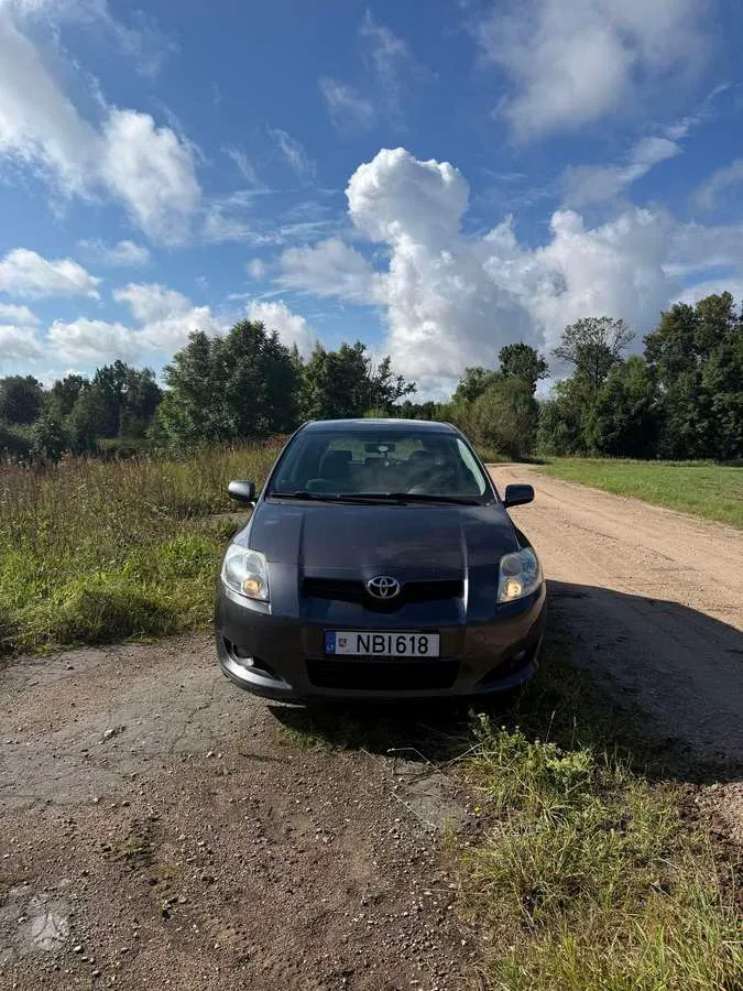 Toyota Auris - 1
