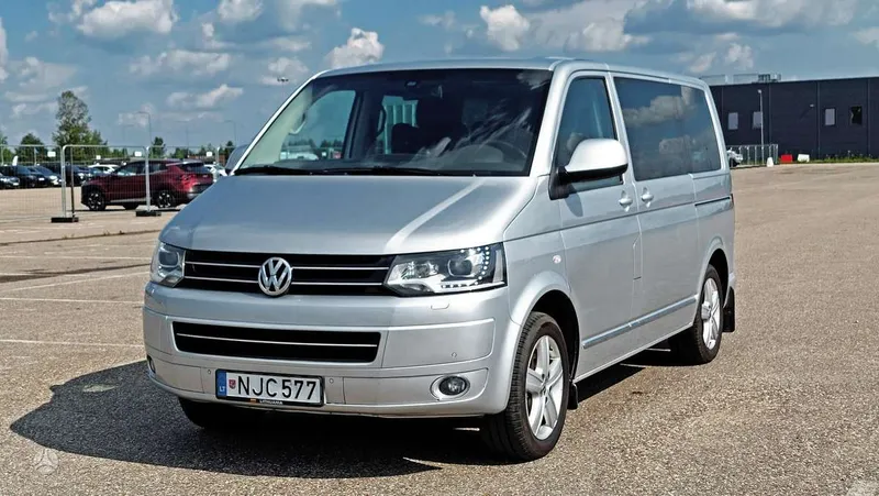 Volkswagen Multivan - 1