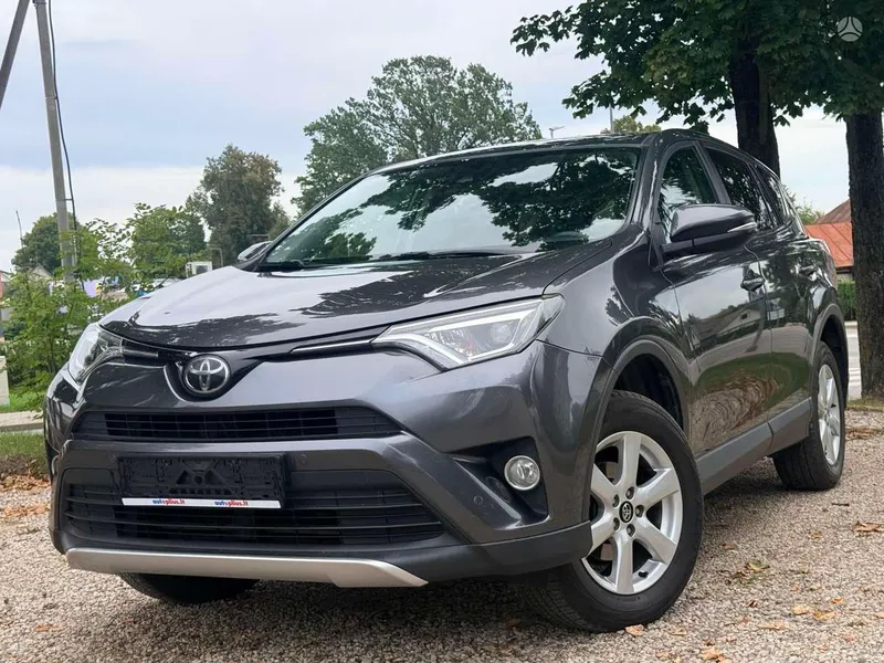 Toyota RAV4 - 1