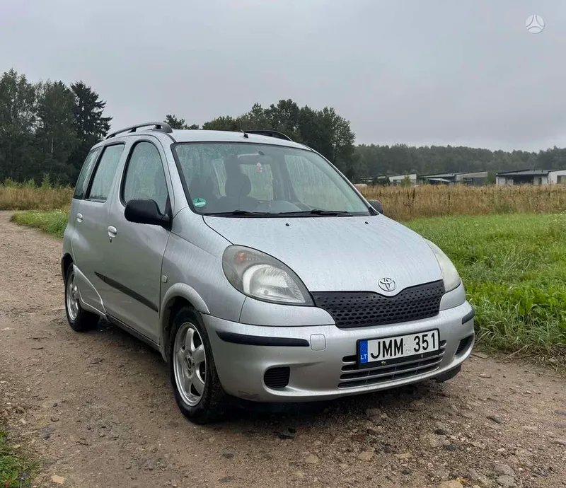 Toyota Toyota Yaris Verso
