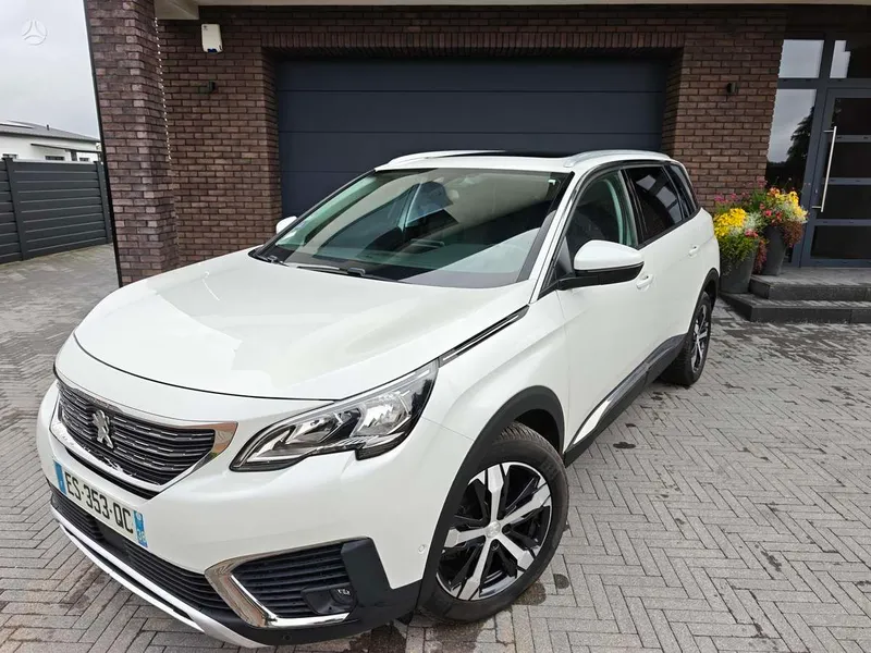 Peugeot 5008 - 1