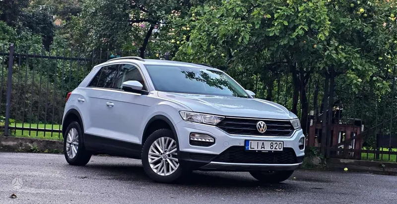 Volkswagen T-Roc - 1