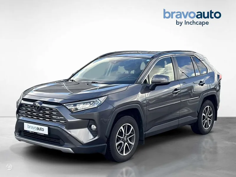 Toyota RAV4 - 1