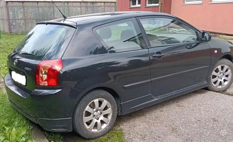 Toyota Corolla - 1