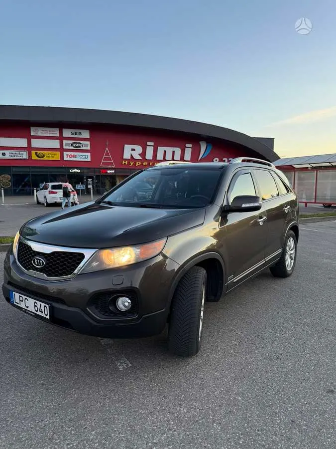KIA Sorento - 1
