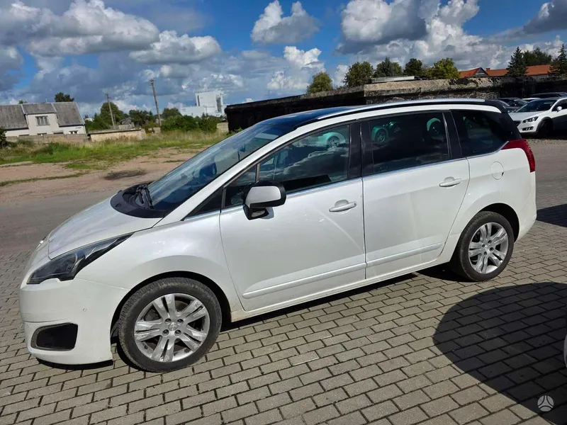 Peugeot 5008 - 1