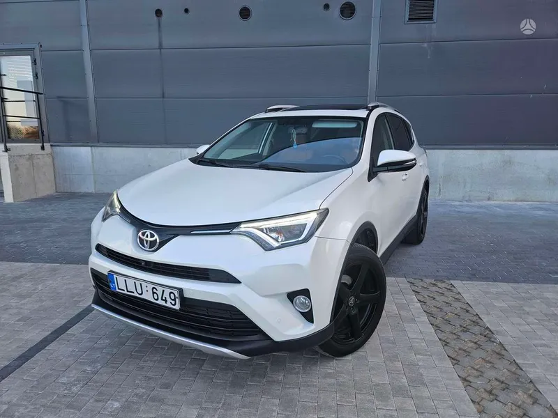 Toyota RAV4 - 1