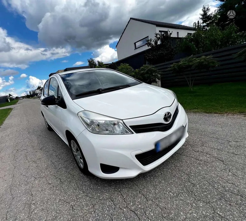 Toyota Yaris - 1