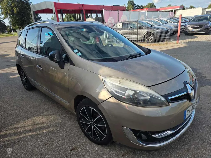 Renault Grand Scenic - 1