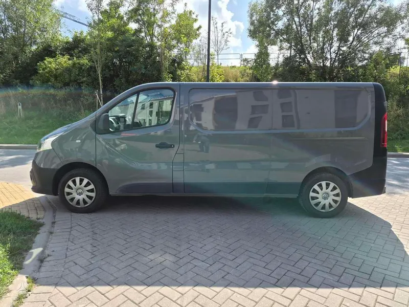 Renault Trafic - 1