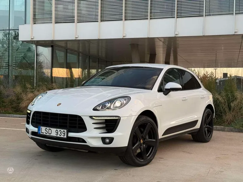 Porsche Macan - 1