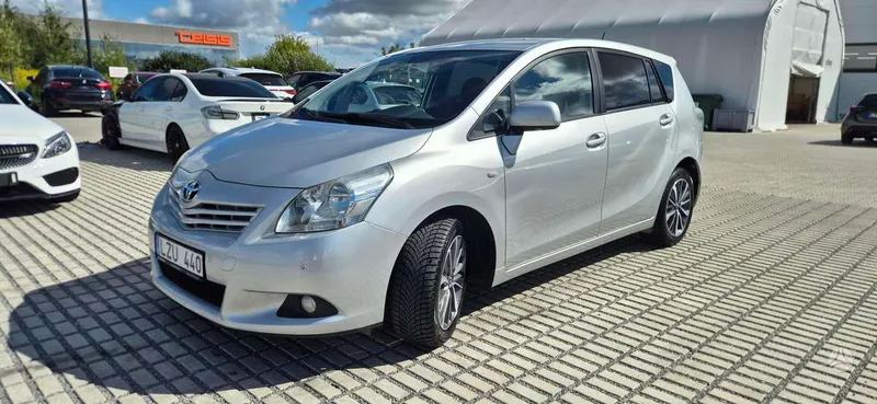 Toyota Verso - 1