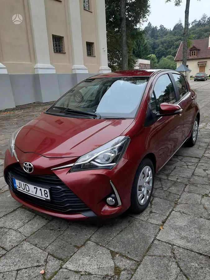 Toyota Yaris - 1