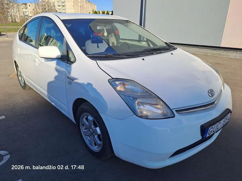 Toyota Prius - 1