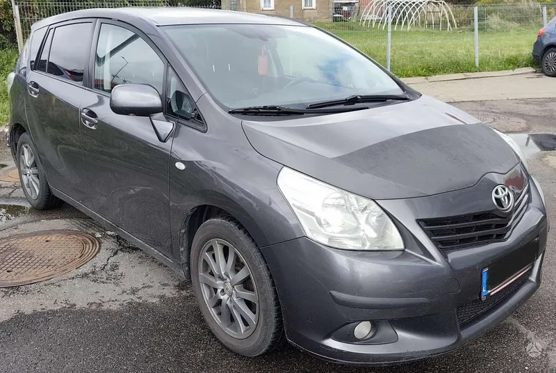 Toyota Verso - 1