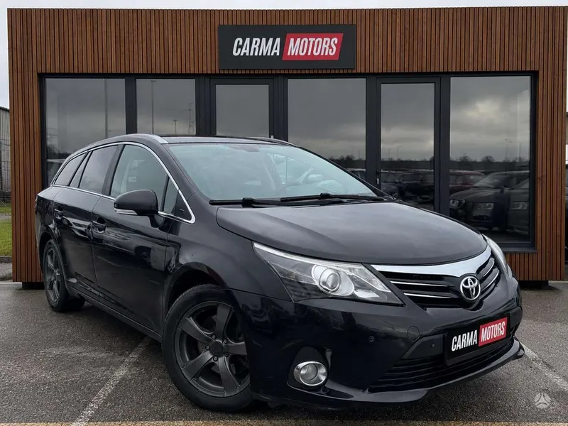 Toyota Avensis - 1