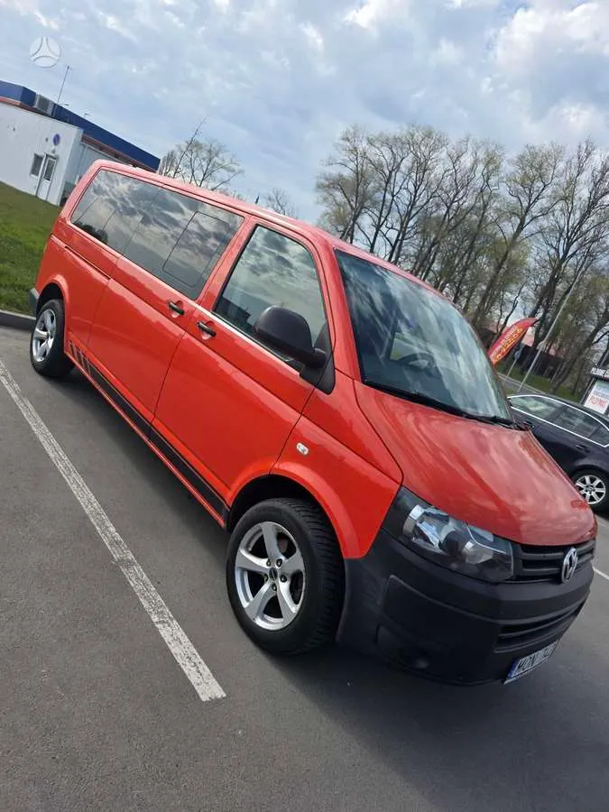Volkswagen Transporter - 1