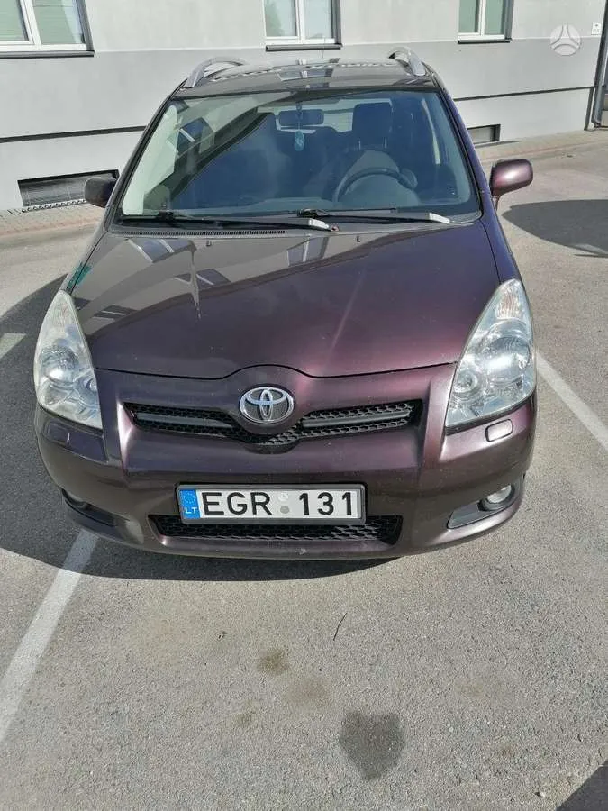 Toyota Corolla Verso - 1