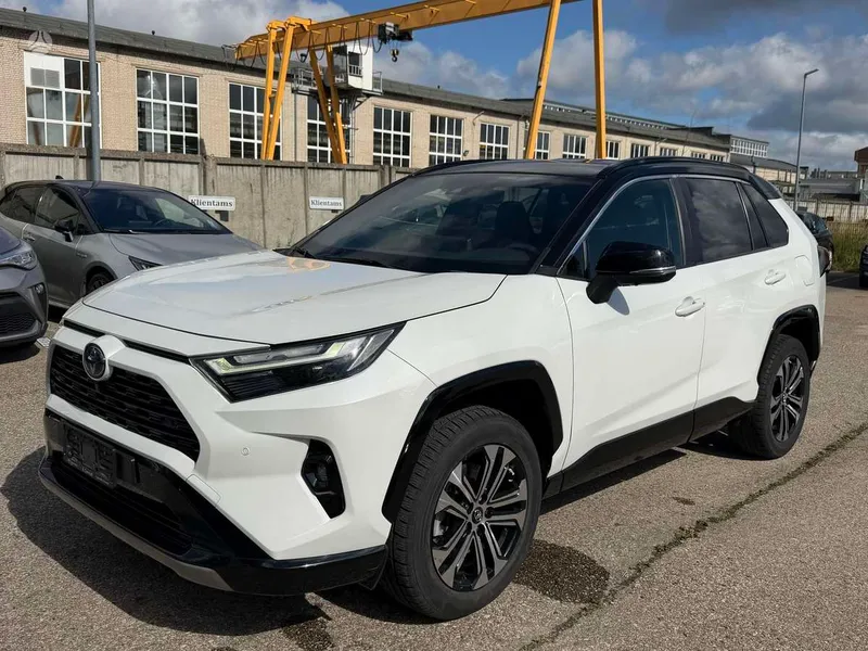 Toyota RAV4 - 1