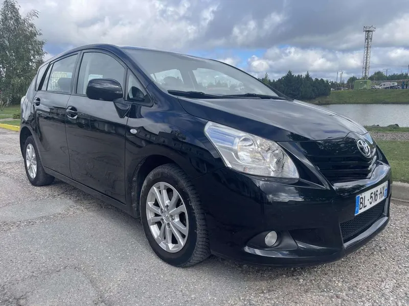 Toyota Toyota Verso