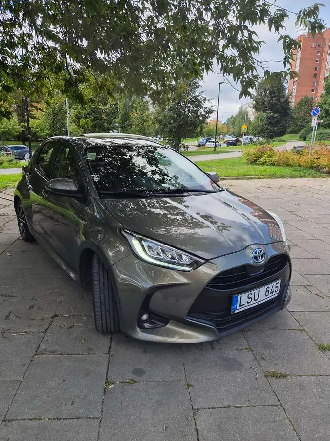 Toyota Yaris - 1
