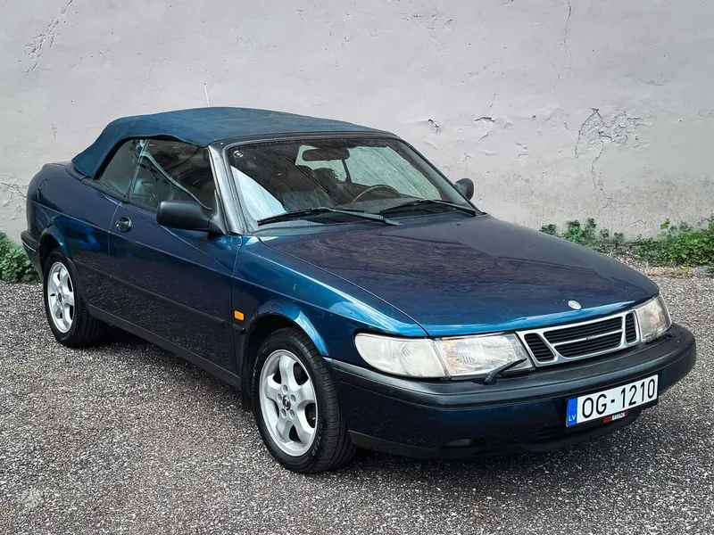 Saab 900 - 1