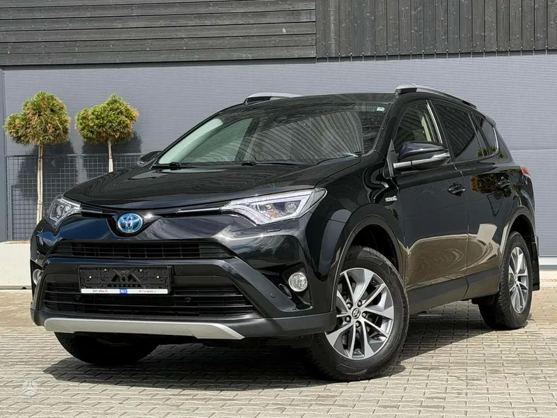 Toyota RAV4 - 1