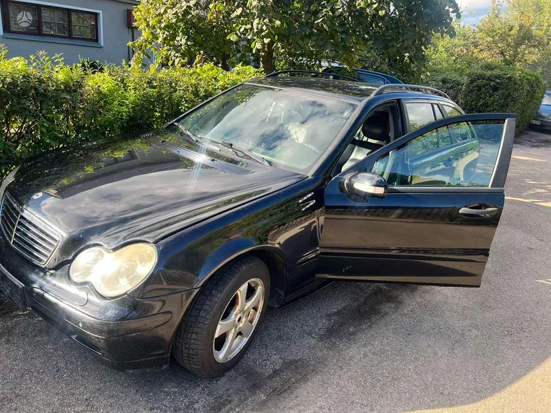 Mercedes-Benz Mercedes-Benz C180