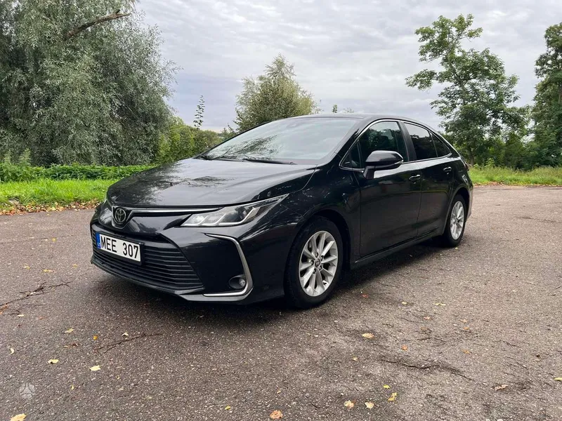 Toyota Corolla - 1