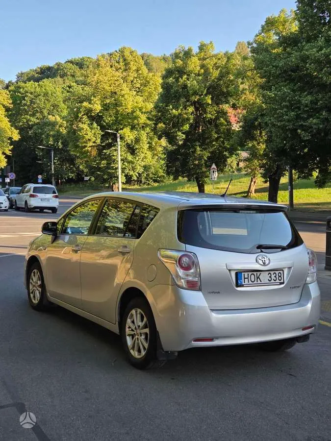 Toyota Verso - 1