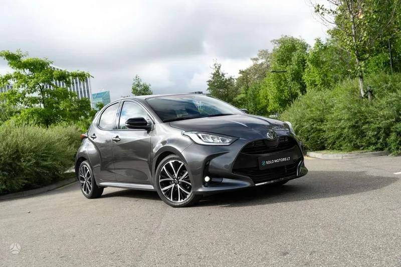 Toyota Yaris - 1