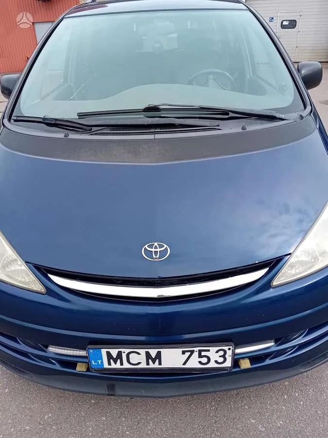Toyota Previa - 1