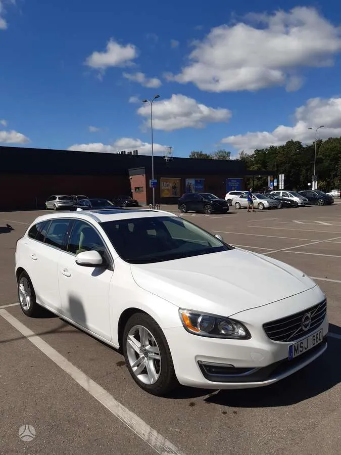 Volvo V60 - 1