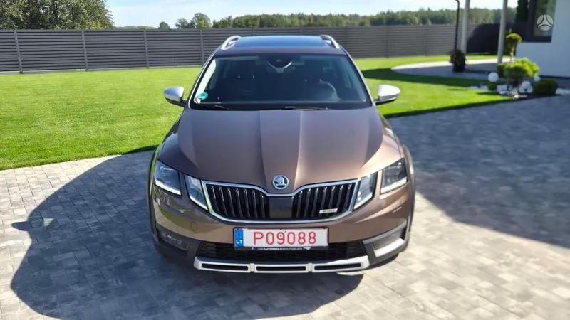 Škoda Octavia Scout - 1