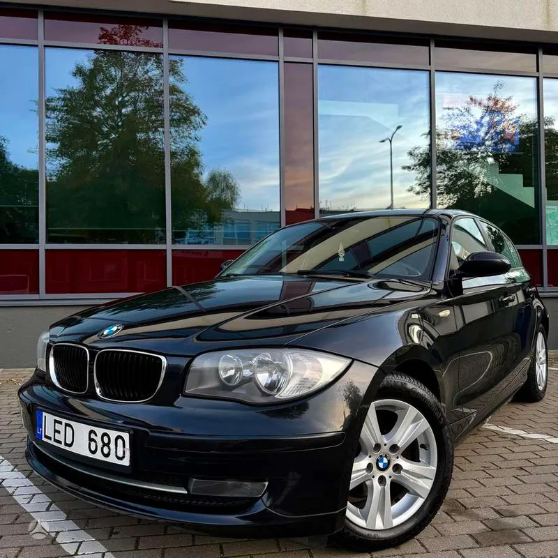 BMW 118 - 1