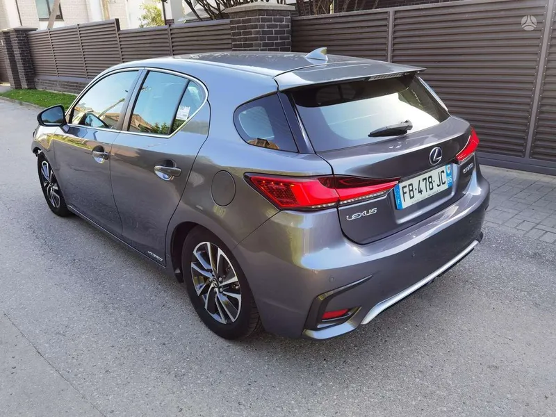 Lexus CT 200h