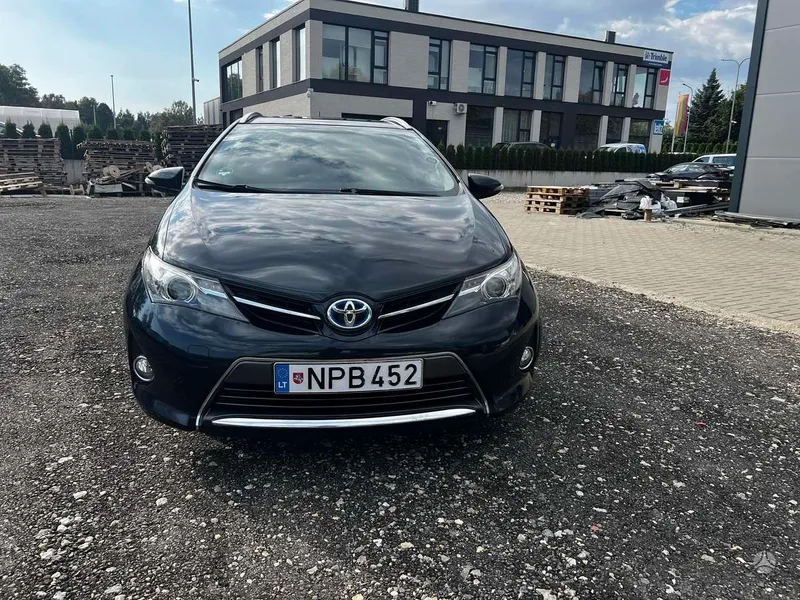 Toyota Auris - 1