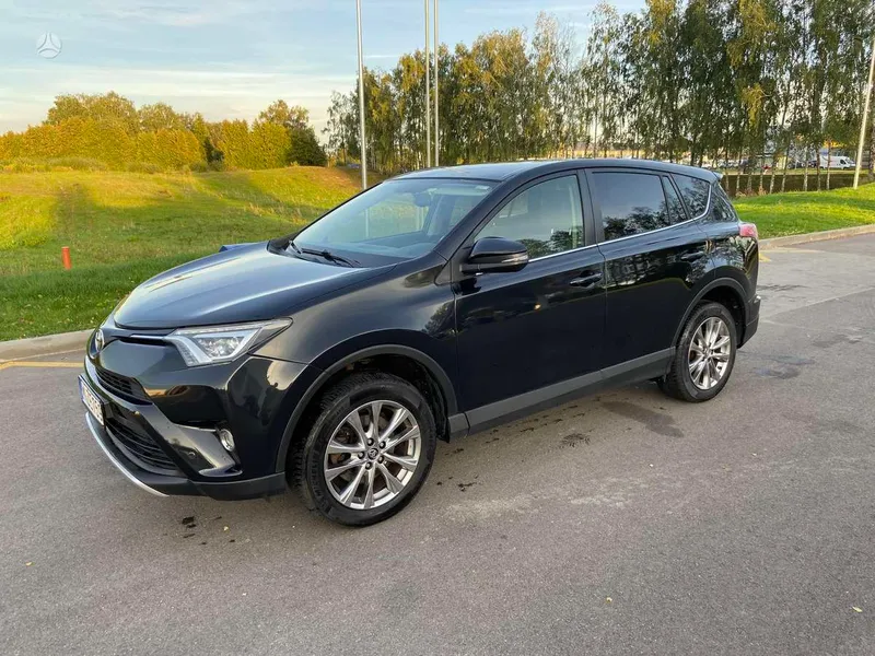 Toyota RAV4 - 1