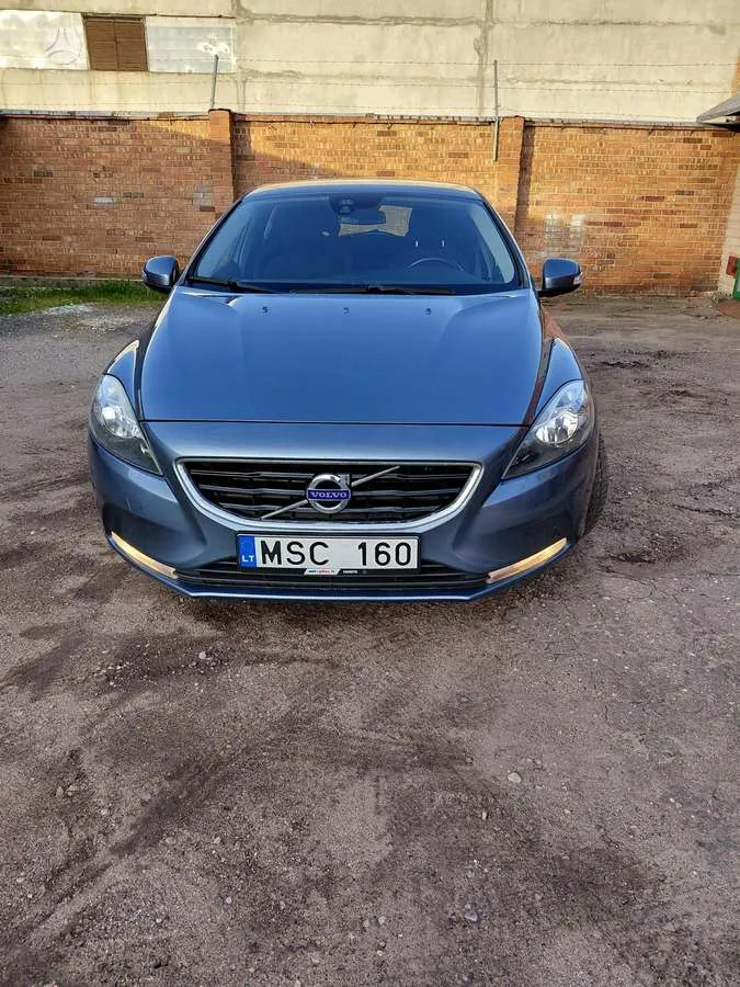 Volvo Volvo V40