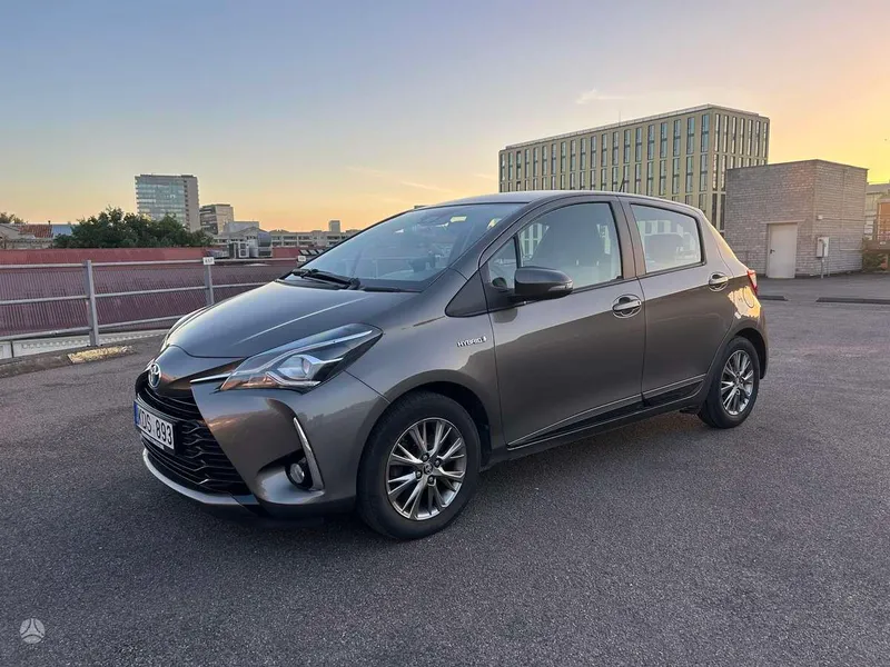 Toyota Yaris - 1
