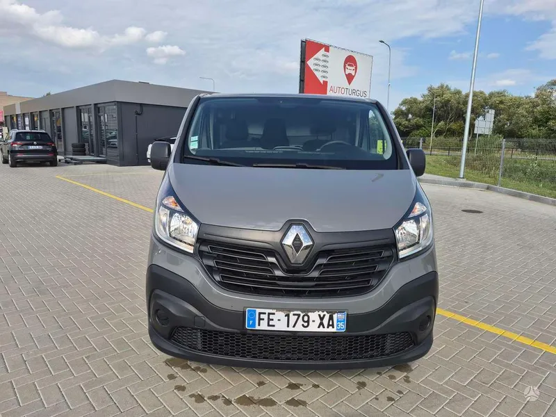 Renault Trafic - 1