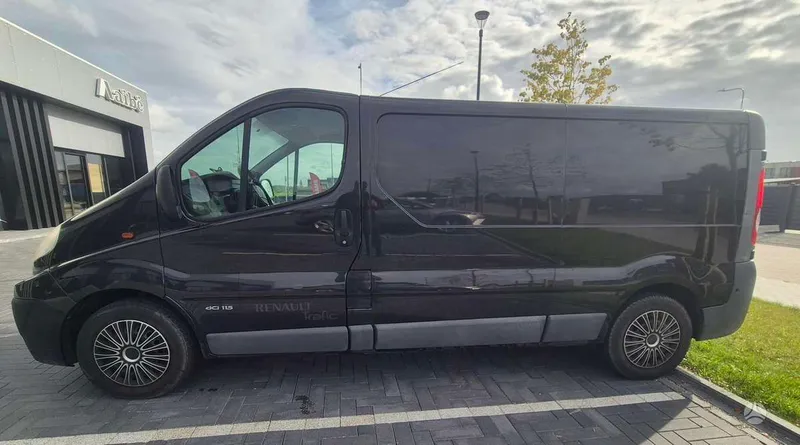 Renault Trafic - 1