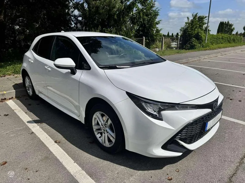 Toyota Corolla - 1