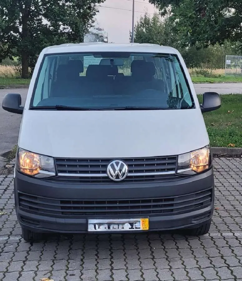 Volkswagen Transporter - 1
