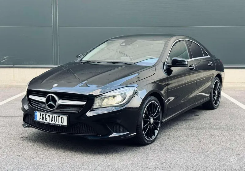 Mercedes-Benz Mercedes-Benz CLA200