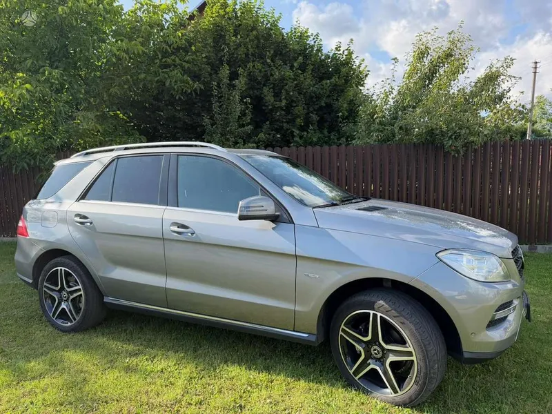 Mercedes-Benz Mercedes-Benz ML350